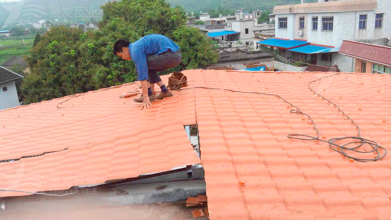 商丘屋顶铺设安装合成树脂瓦时，牢牢记住这3点，就不怕屋顶出问题！